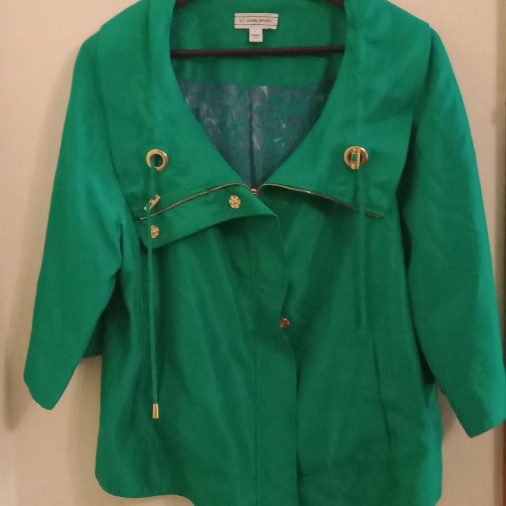 St. John sport 3/4 length sleeve light jacket